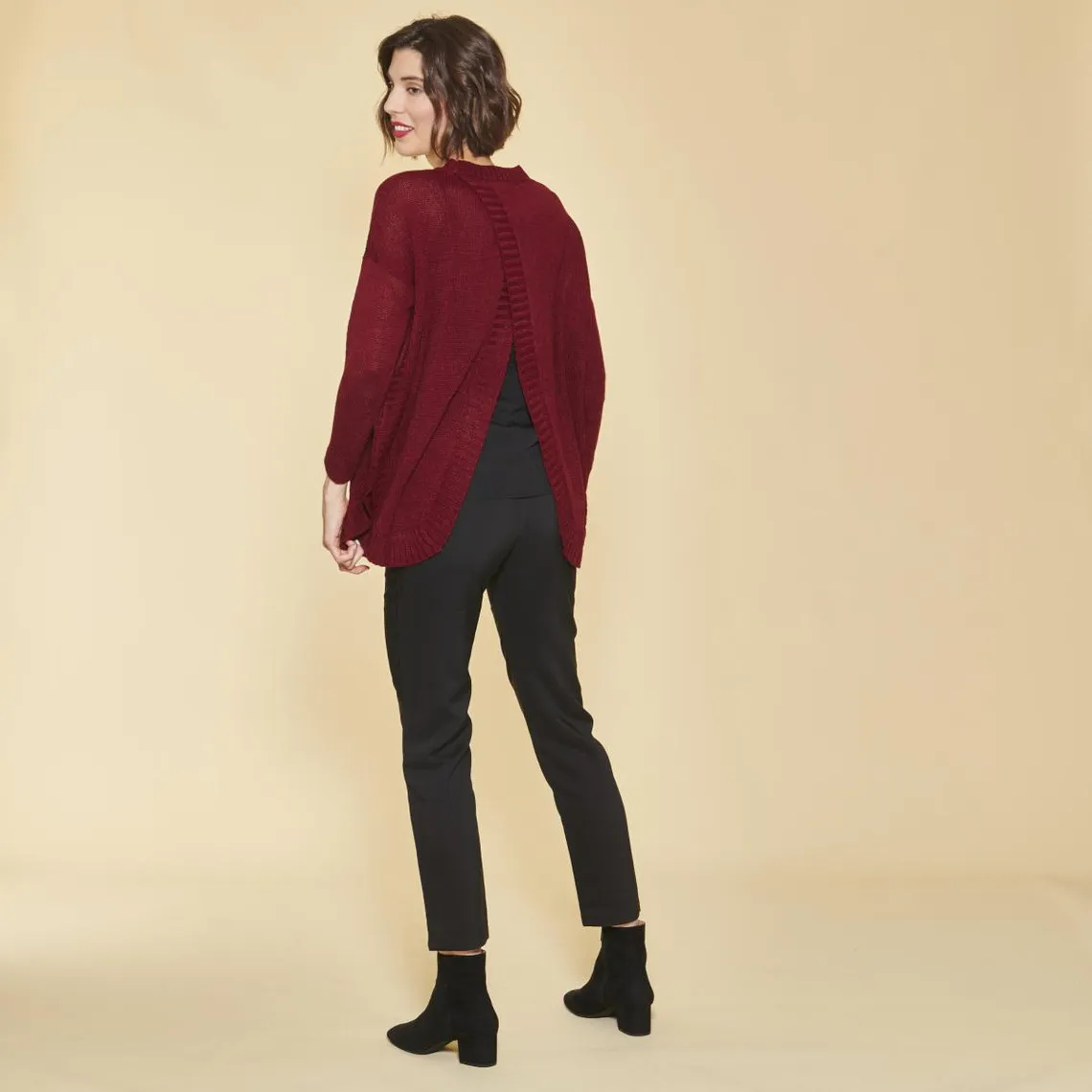 Pull poches plaquées bas arrondi fendu et dos croisé femme - Rouge Grenat | 3 Suisses